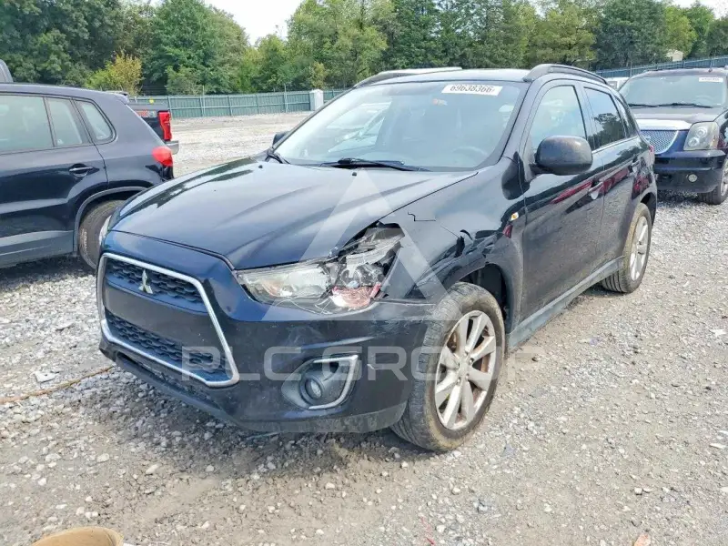 2013 Mitsubishi OUTLANDER фото