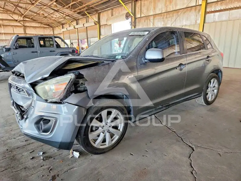 2013 Mitsubishi OUTLANDER photo