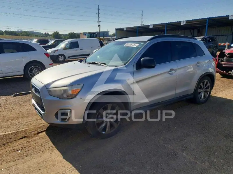 2013 Mitsubishi OUTLANDER фото
