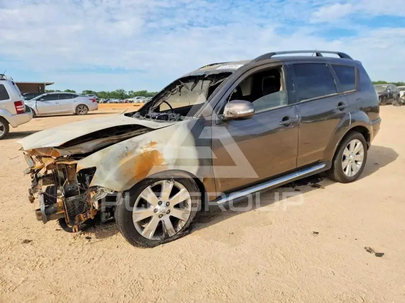 2013 Mitsubishi OUTLANDER фото