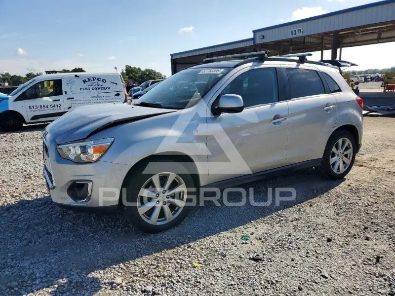 2013 Mitsubishi OUTLANDER фото