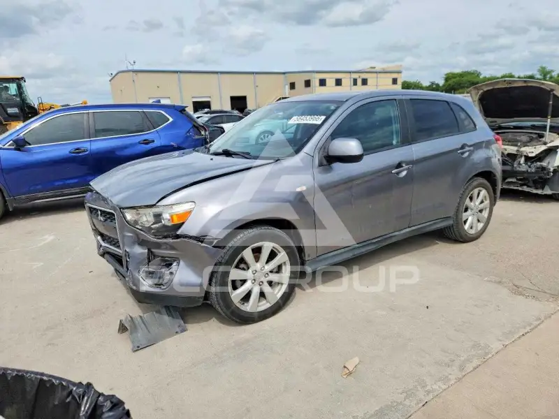 2013 Mitsubishi OUTLANDER фото