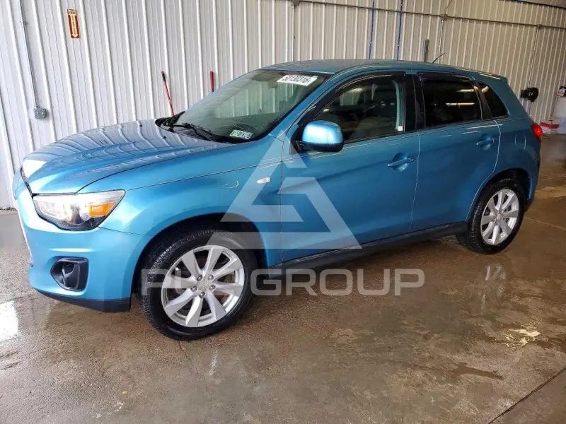 2013 Mitsubishi OUTLANDER фото