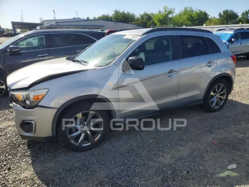 2013 Mitsubishi OUTLANDER фото