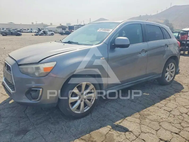 2013 Mitsubishi OUTLANDER фото