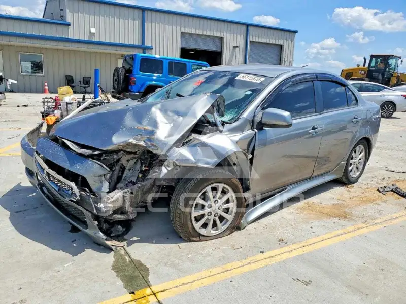 2013 Mitsubishi LANCER фото