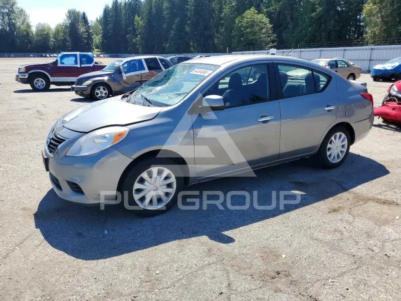 2013 Nissan VERSA фото