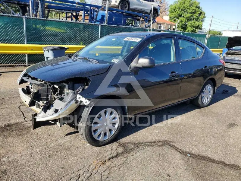 2013 Nissan VERSA фото