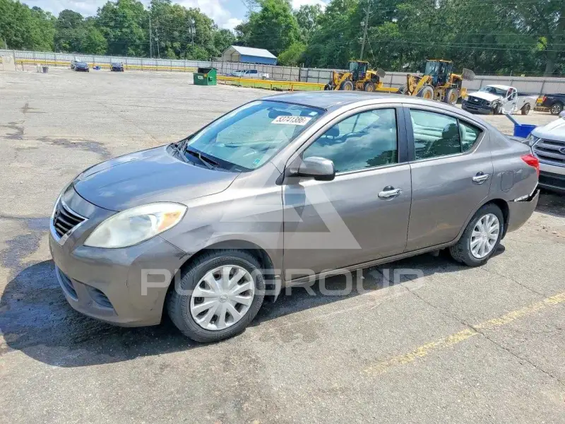 2013 Nissan VERSA фото