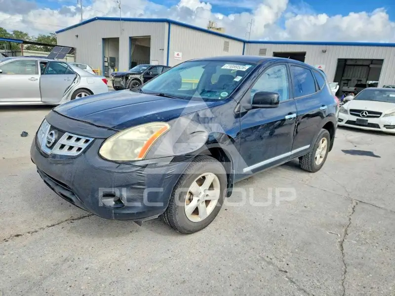 2013 Nissan ROGUE photo
