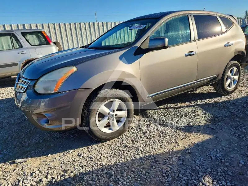 2013 Nissan ROGUE photo