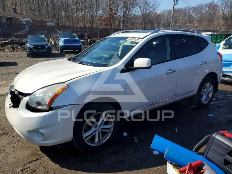 2013 Nissan ROGUE photo