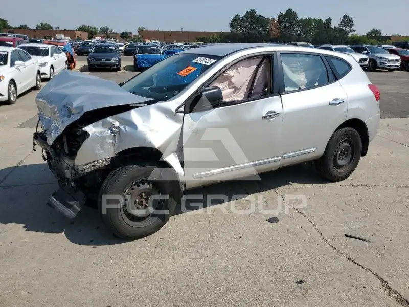 2013 Nissan ROGUE photo