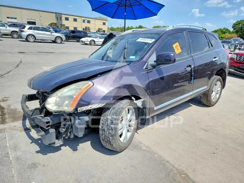 2013 Nissan ROGUE фото