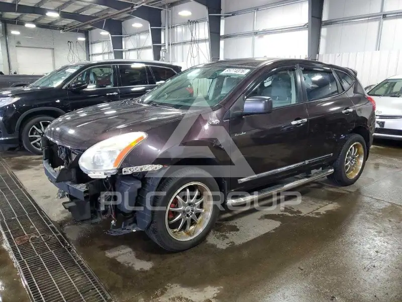 2013 Nissan ROGUE photo
