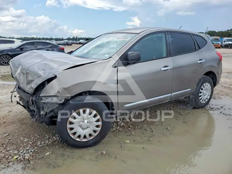 2013 Nissan ROGUE photo