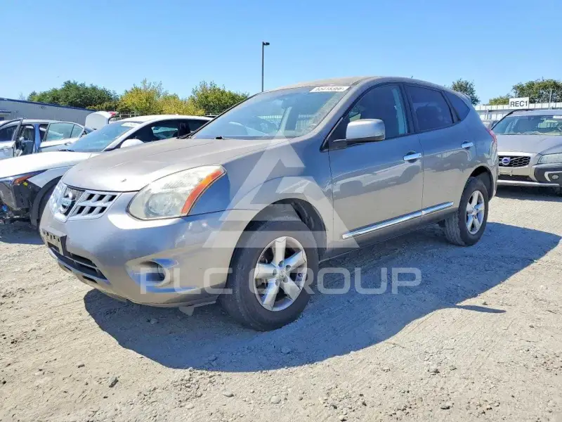 2013 Nissan ROGUE photo