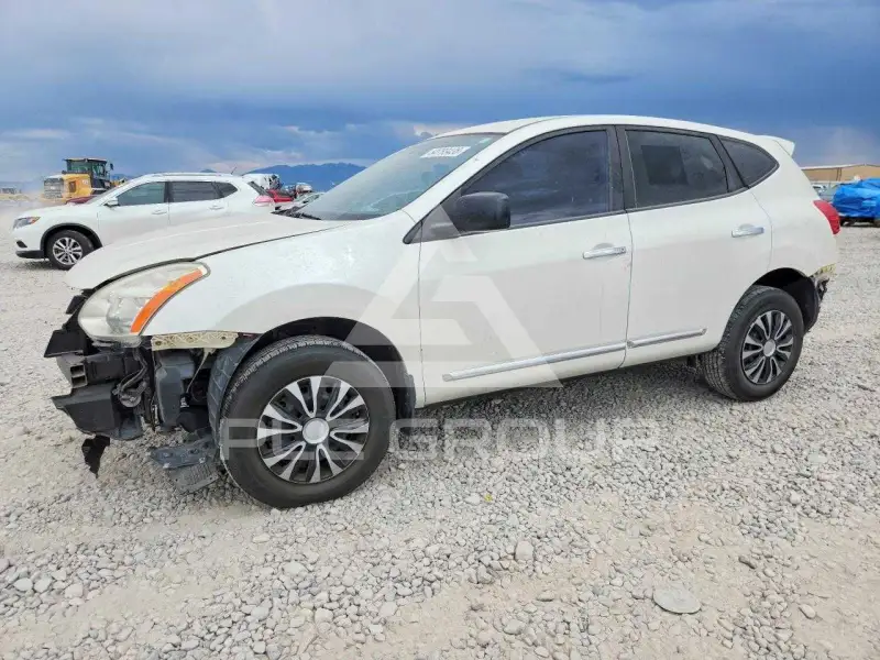 2013 Nissan ROGUE фото