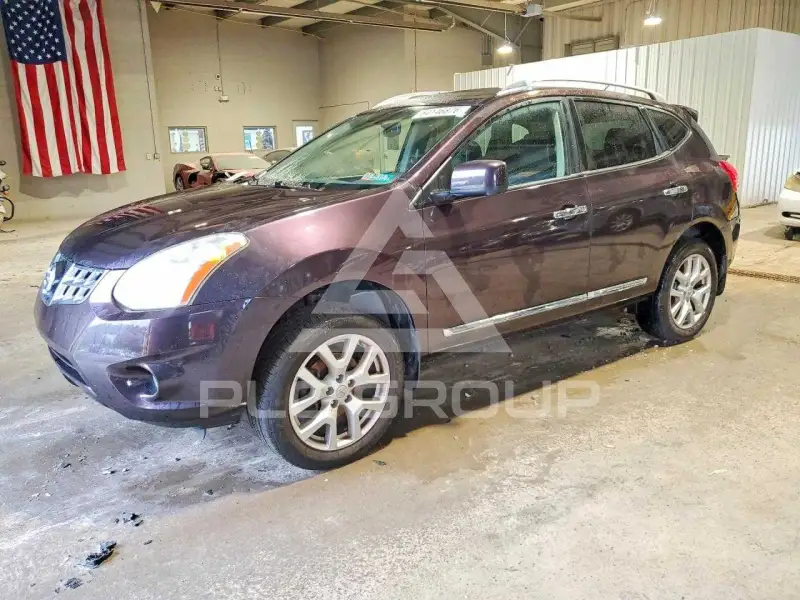 2013 Nissan ROGUE фото