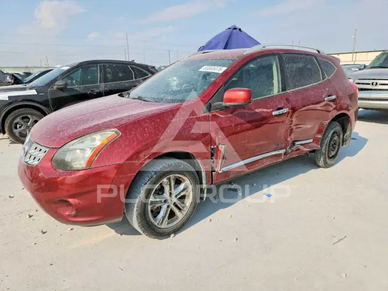 2013 Nissan ROGUE photo
