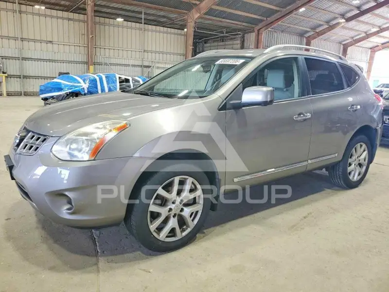 2013 Nissan ROGUE photo