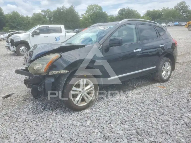 2013 Nissan ROGUE photo