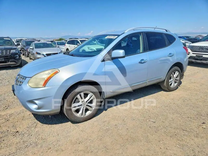 2013 Nissan ROGUE photo