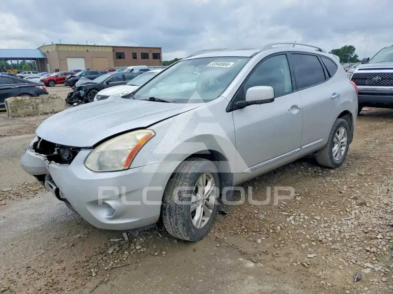 2013 Nissan ROGUE photo