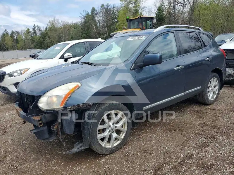 2013 Nissan ROGUE photo