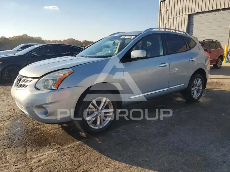 2013 Nissan ROGUE photo
