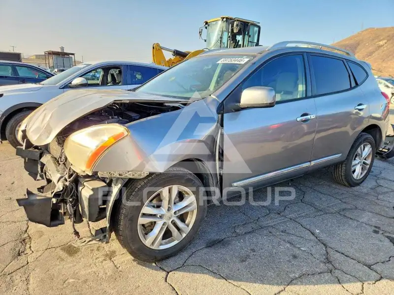 2013 Nissan ROGUE photo