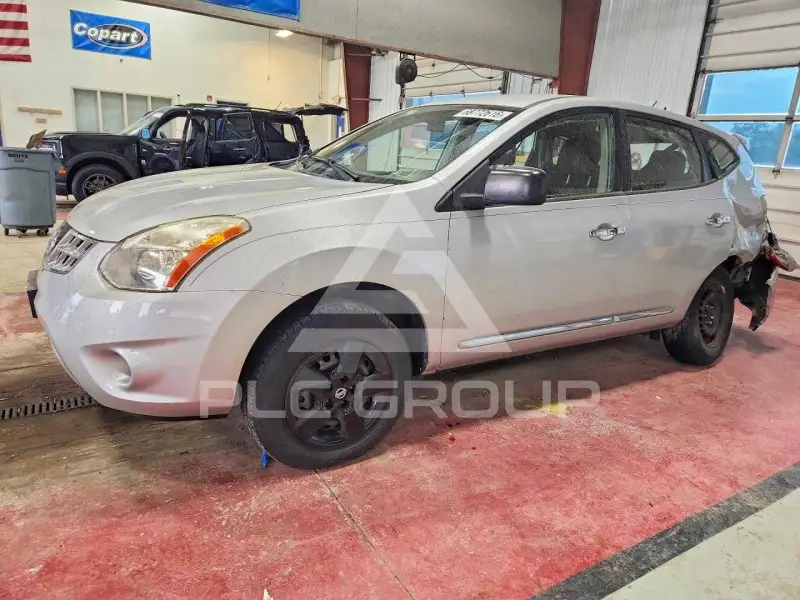 2013 Nissan ROGUE photo