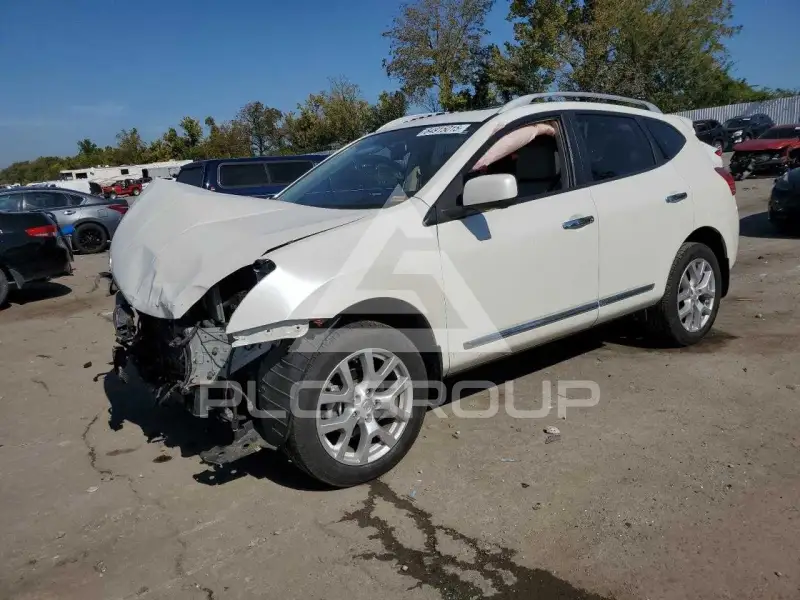 2013 Nissan ROGUE фото