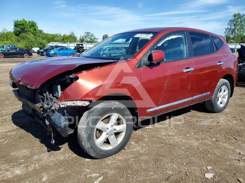 2013 Nissan ROGUE photo
