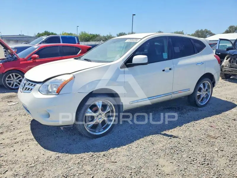 2013 Nissan ROGUE фото