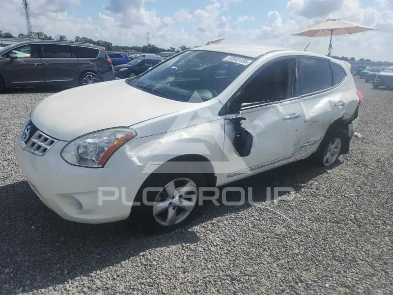 2013 Nissan ROGUE photo
