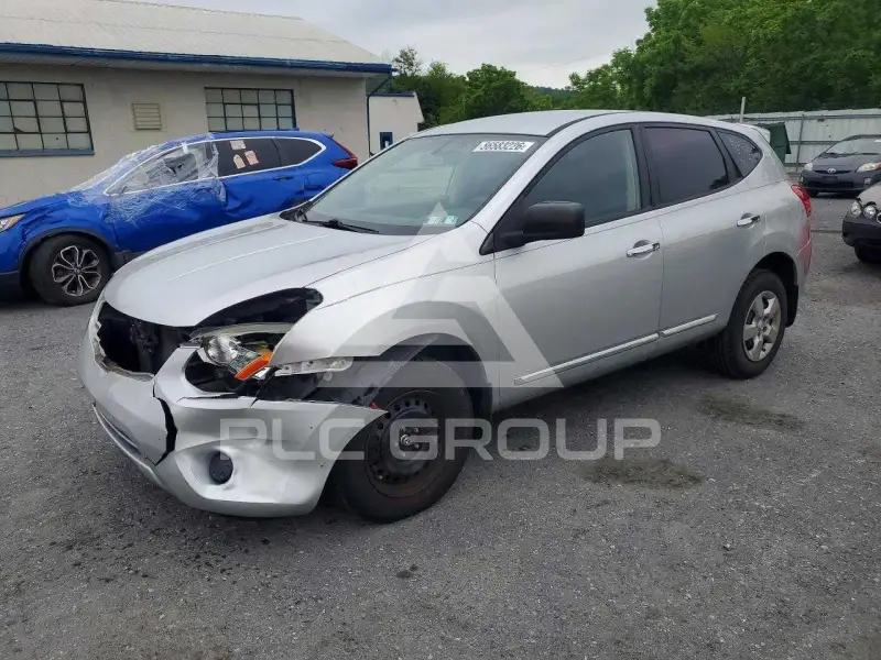 2013 Nissan ROGUE photo