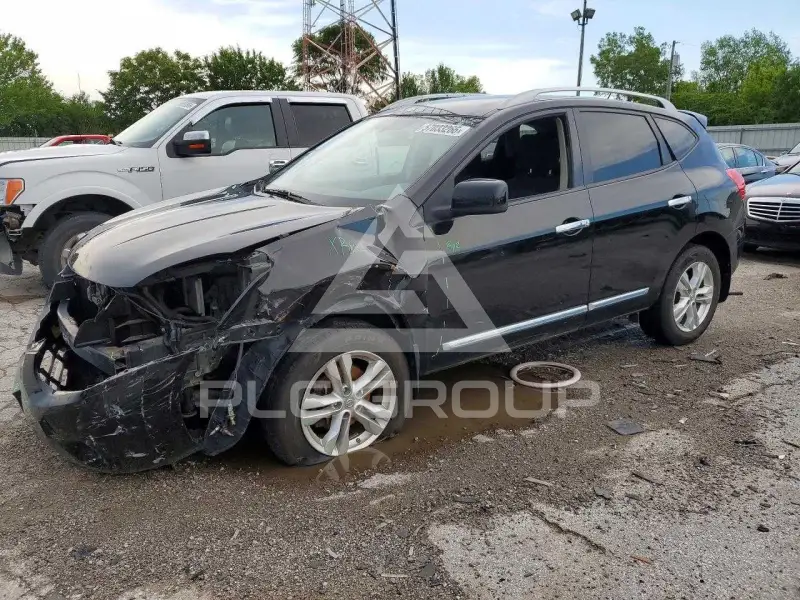 2013 Nissan ROGUE photo