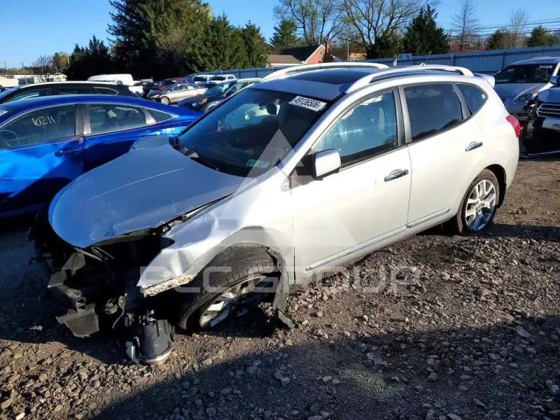 2013 Nissan ROGUE фото