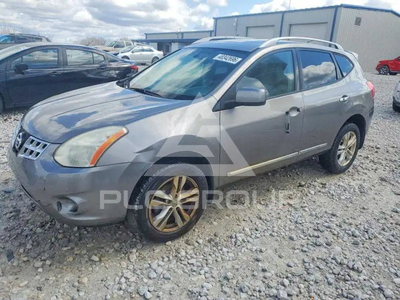 2013 Nissan ROGUE photo