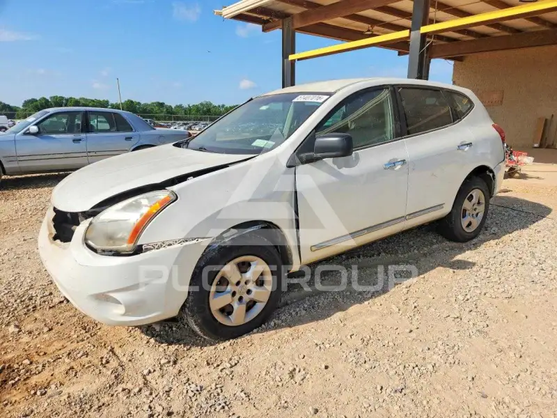 2013 Nissan ROGUE photo