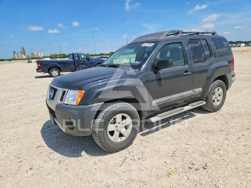 2013 Nissan XTERRA фото