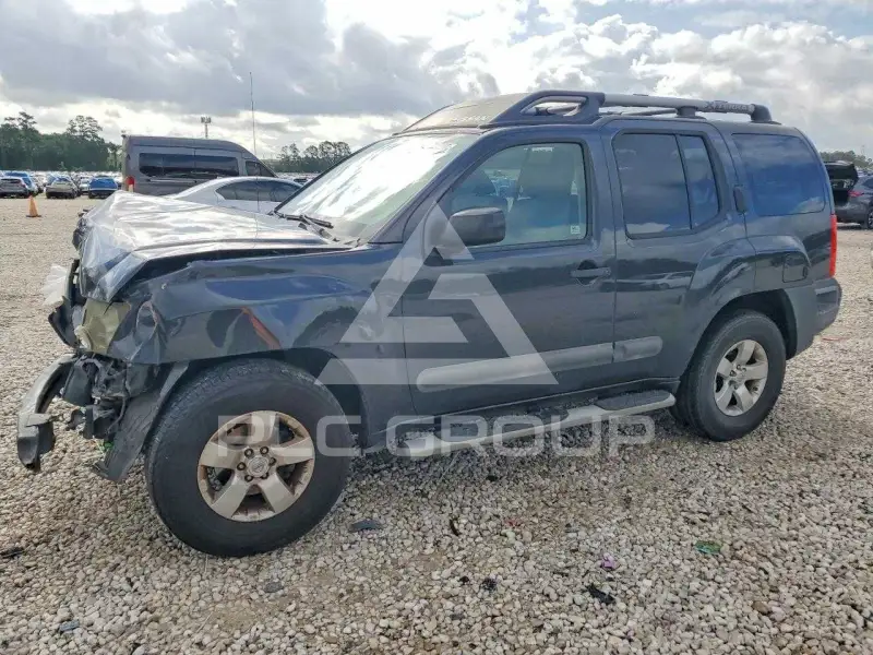2013 Nissan XTERRA фото