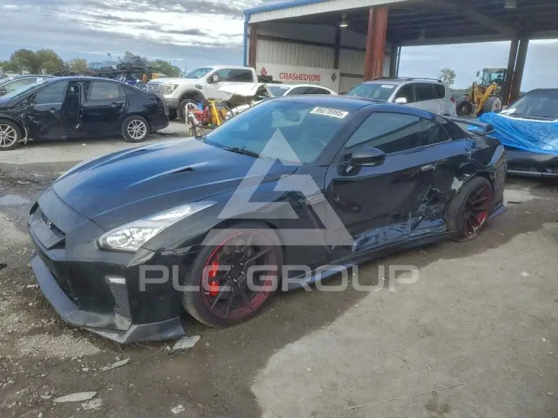2013 Nissan GTR photo