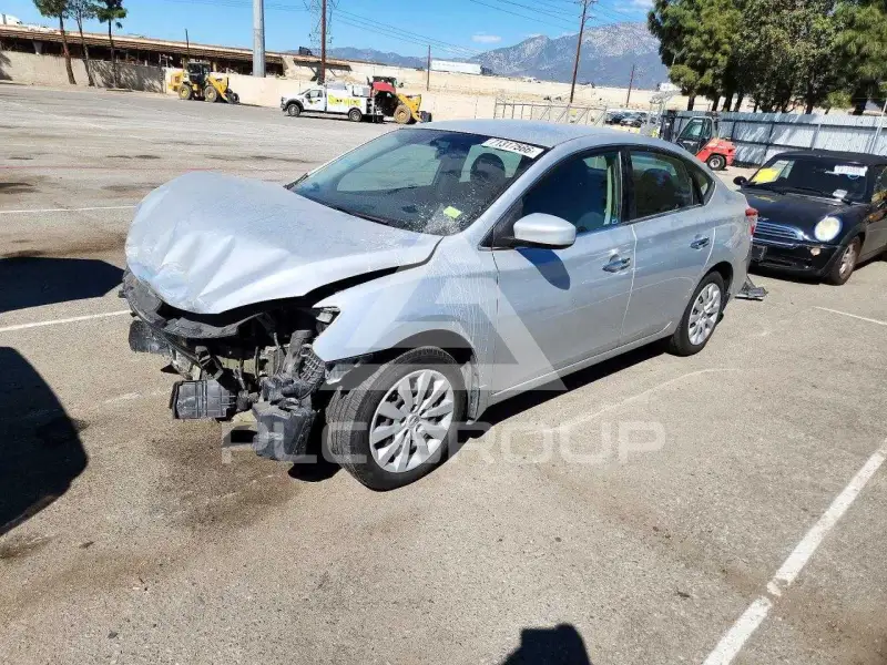 2013 Nissan SENTRA photo
