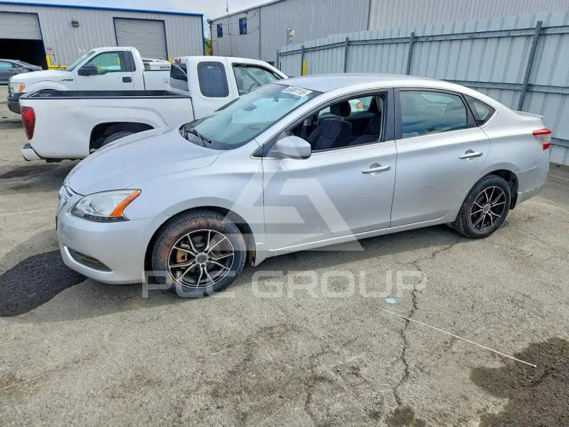 2013 Nissan SENTRA фото