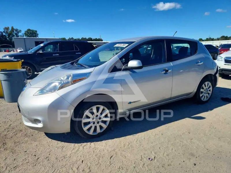 2013 Nissan LEAF фото