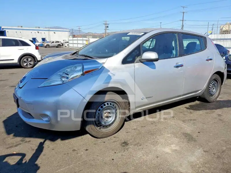 2013 Nissan LEAF фото