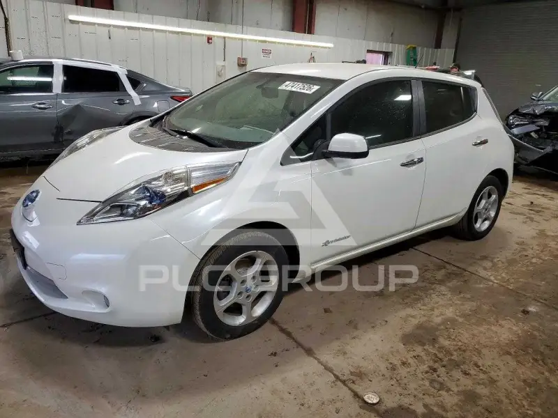 2013 Nissan LEAF фото
