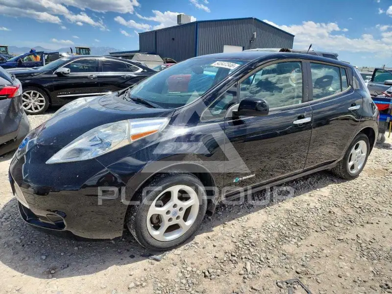 2013 Nissan LEAF photo